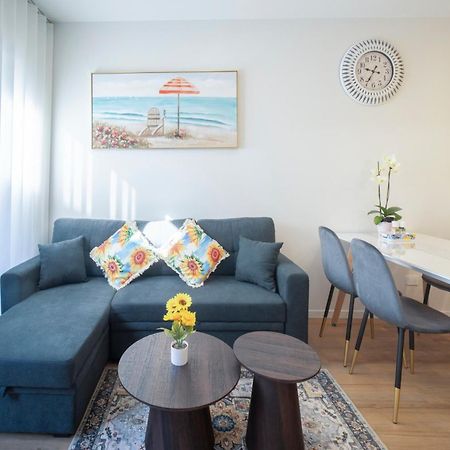 Modern Townhouse Close To City With Full Kitchen - Ellerslie オークランド エクステリア 写真