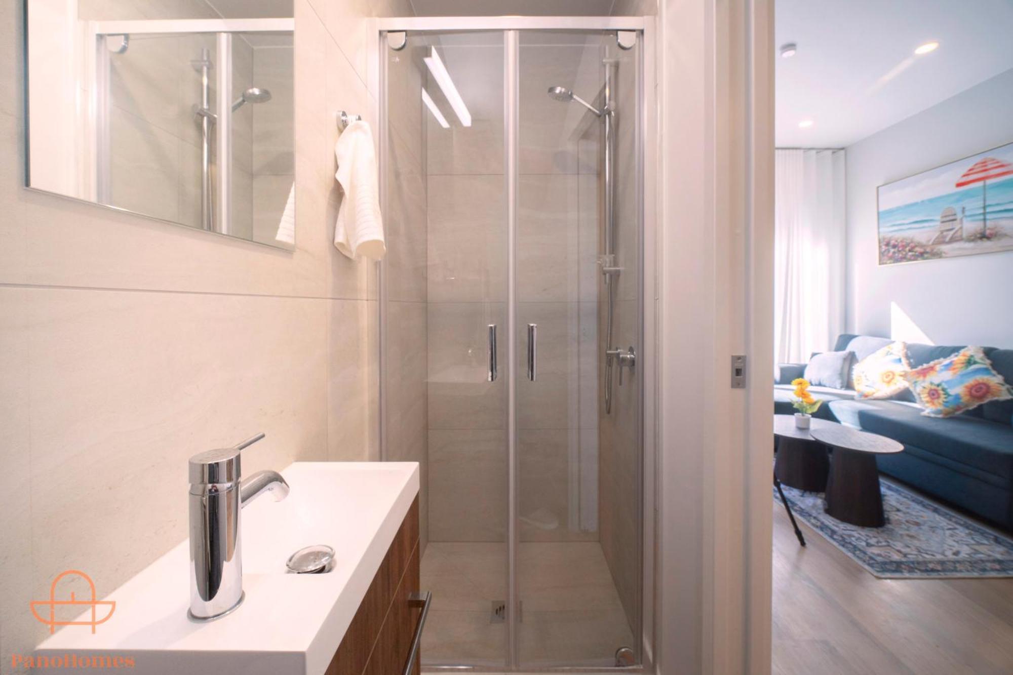 Modern Townhouse Close To City With Full Kitchen - Ellerslie オークランド エクステリア 写真