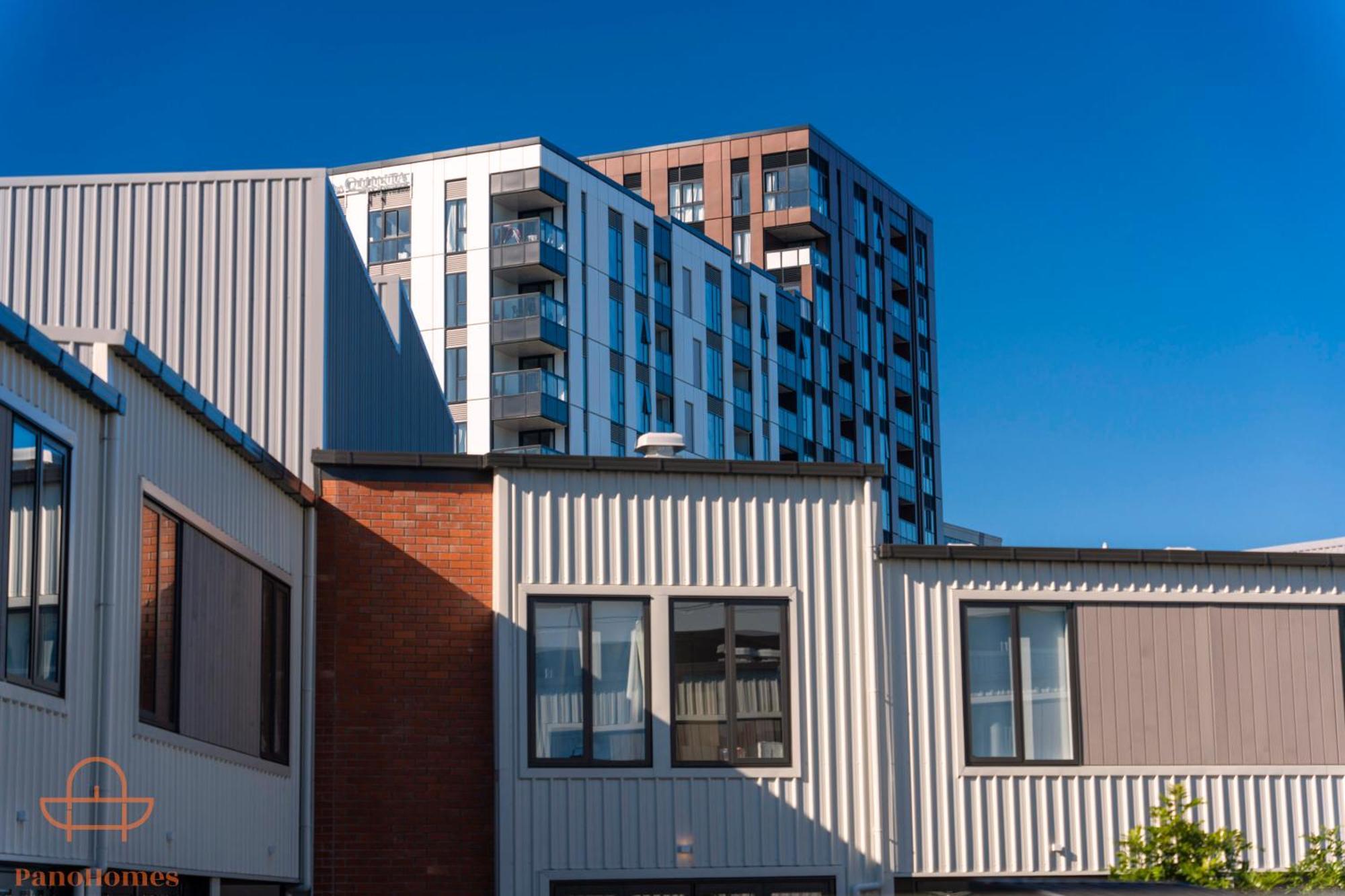 Modern Townhouse Close To City With Full Kitchen - Ellerslie オークランド エクステリア 写真